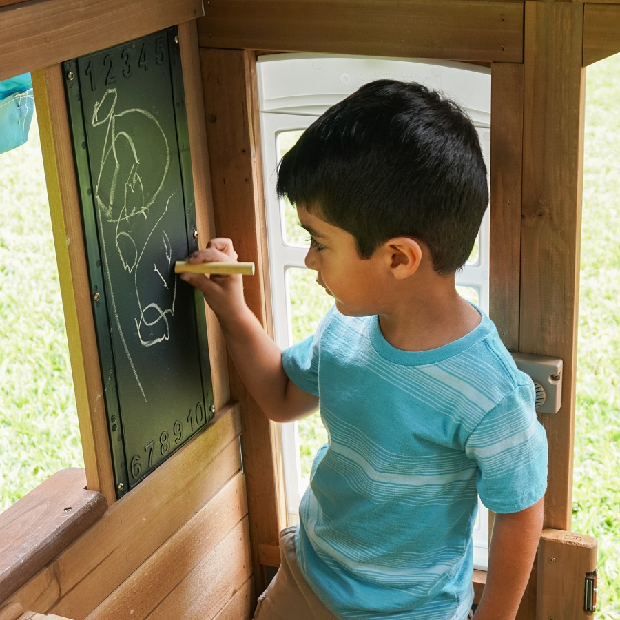 Деревянный домик - Коттедж у моря, размер 151 х 131 х 200 см.  